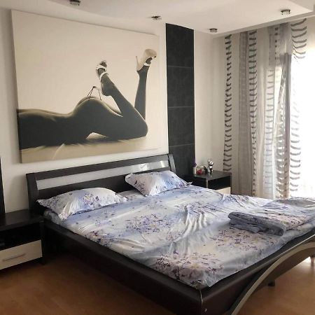 Apartament Appartamento Râmnicu Vâlcea Esterno foto